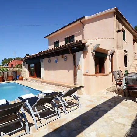 5 Oceanos Villa *