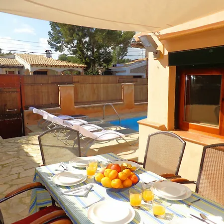 5 Oceanos Villa